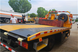 宝丰附近拖车电话号码服务