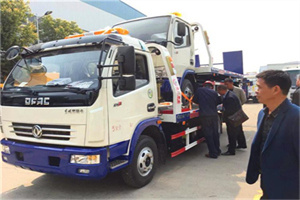 宝丰汽车道路救援拖车价格